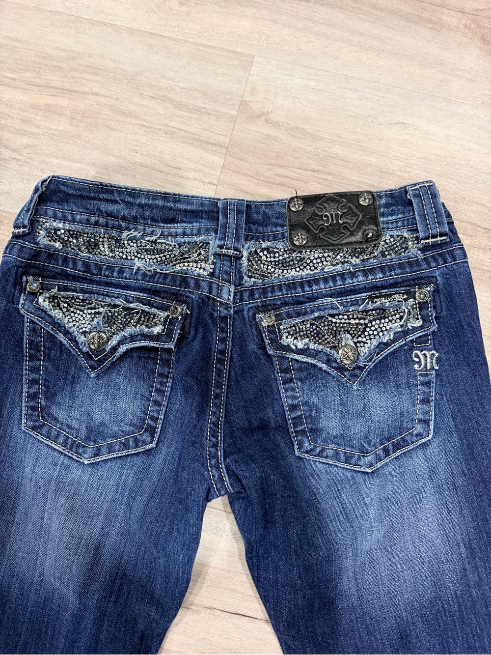Miss Me Embellished Dark Blue Bootcut Jeans size 29. 32” inseam